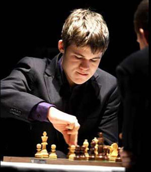What should be the format of the World Chess Championship?